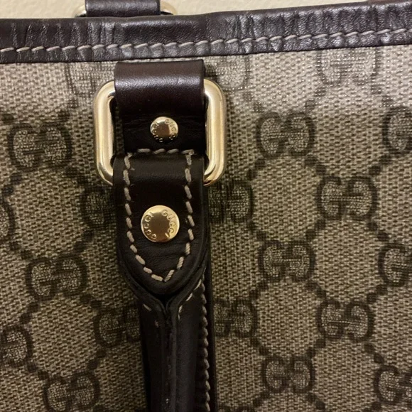 Gucci GG Supreme Large Joy Tote Bag - Picture 9 of 15